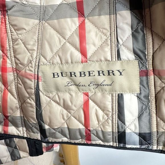 Burberry Women's Black Kencott Quilted Button Jacket New W Tag Size Large - Picture 3 of 12